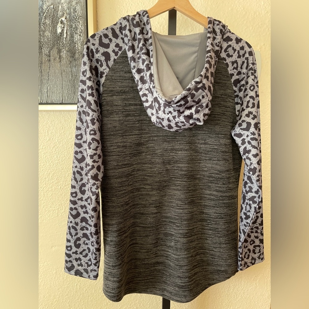 Leopard Black & Gray Hoodie - Picture 2 of 7
